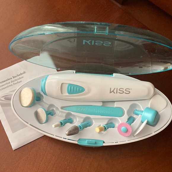 Kiss Bath & Body Kiss Power File Togo Battery Operated Nail File